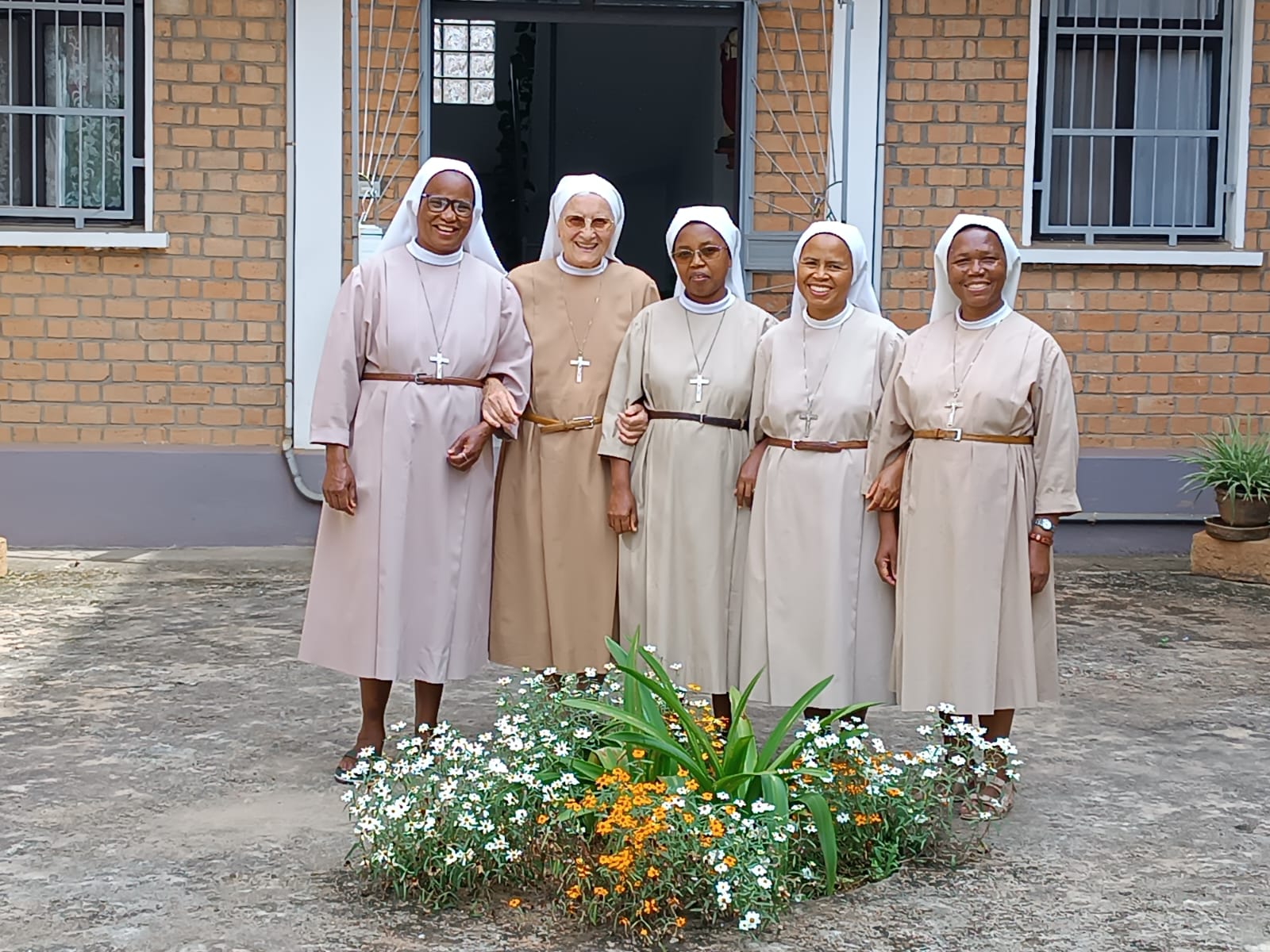 Piccole Figlie del Sacro Cuore di Ges&ugrave;