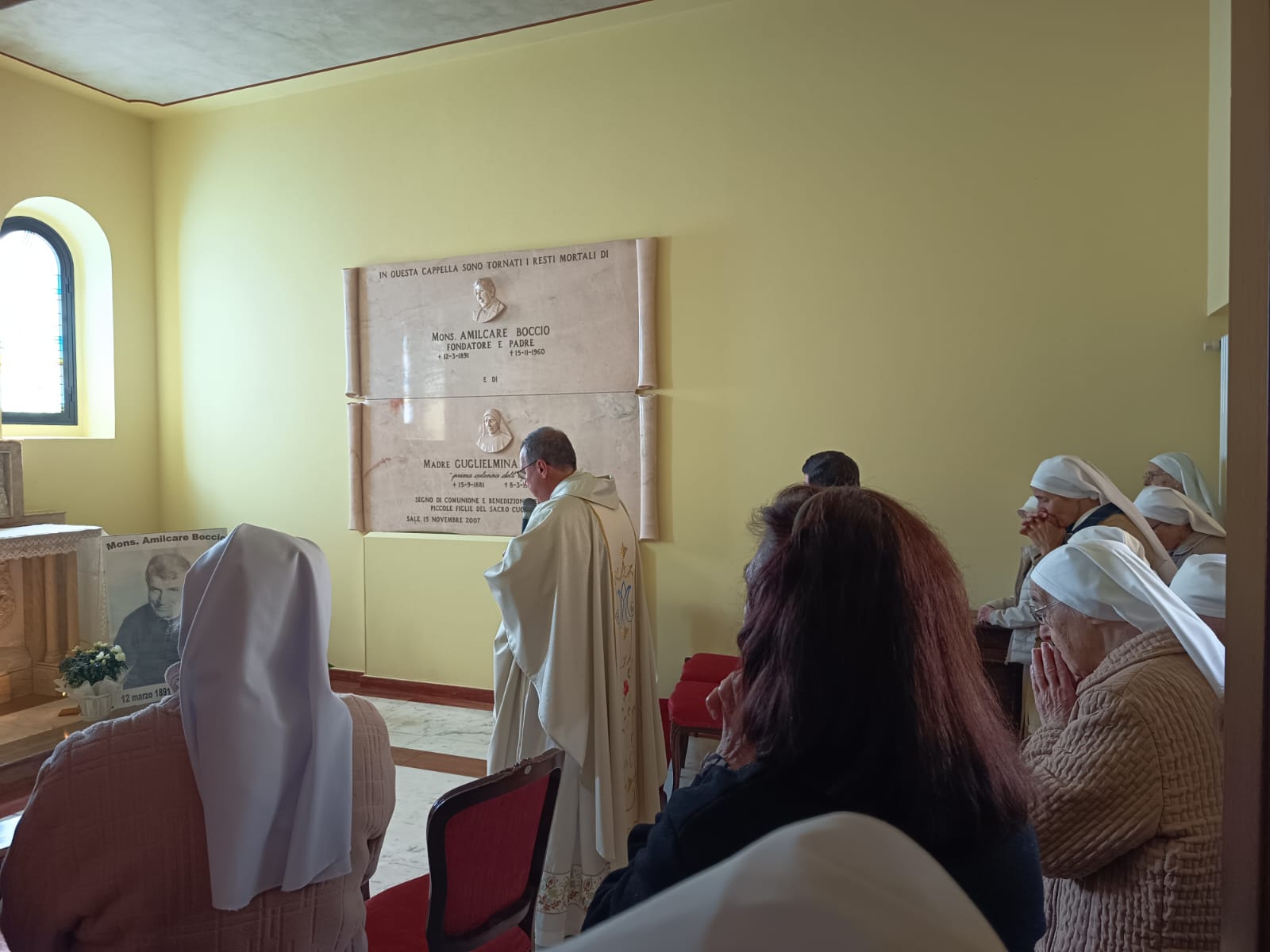 Piccole Figlie del Sacro Cuore di Ges&ugrave;